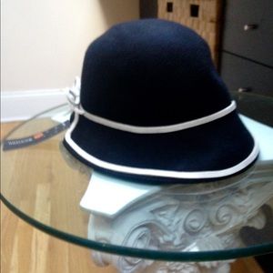 New--Wool Cloche Hat